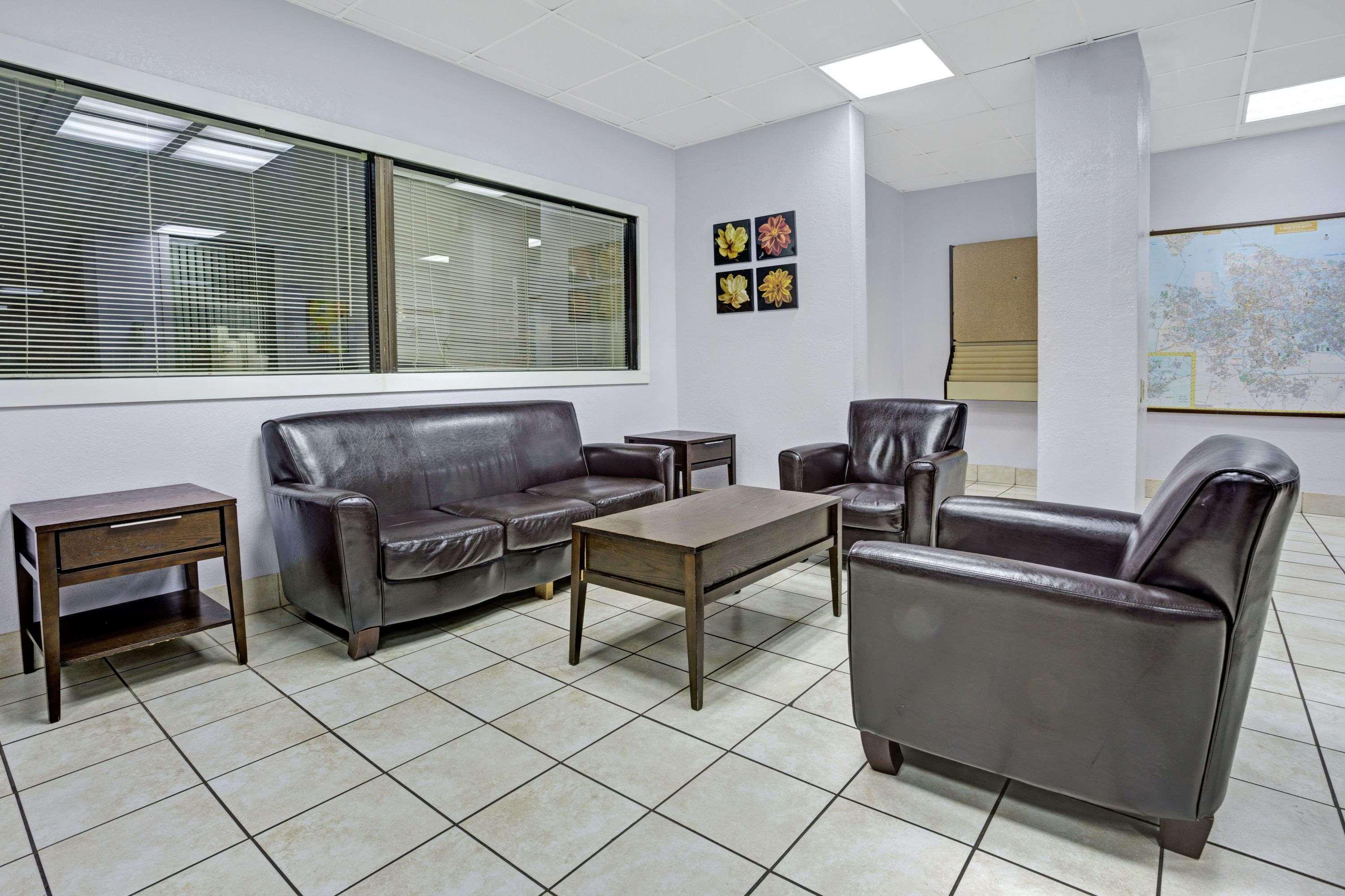 Days Inn By Wyndham Norfolk Military Circle Exteriér fotografie