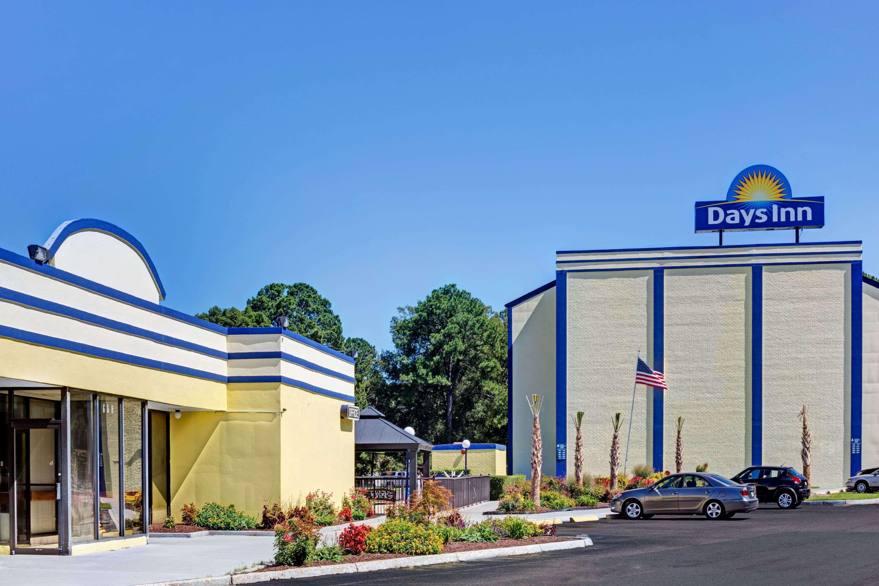 Days Inn By Wyndham Norfolk Military Circle Exteriér fotografie
